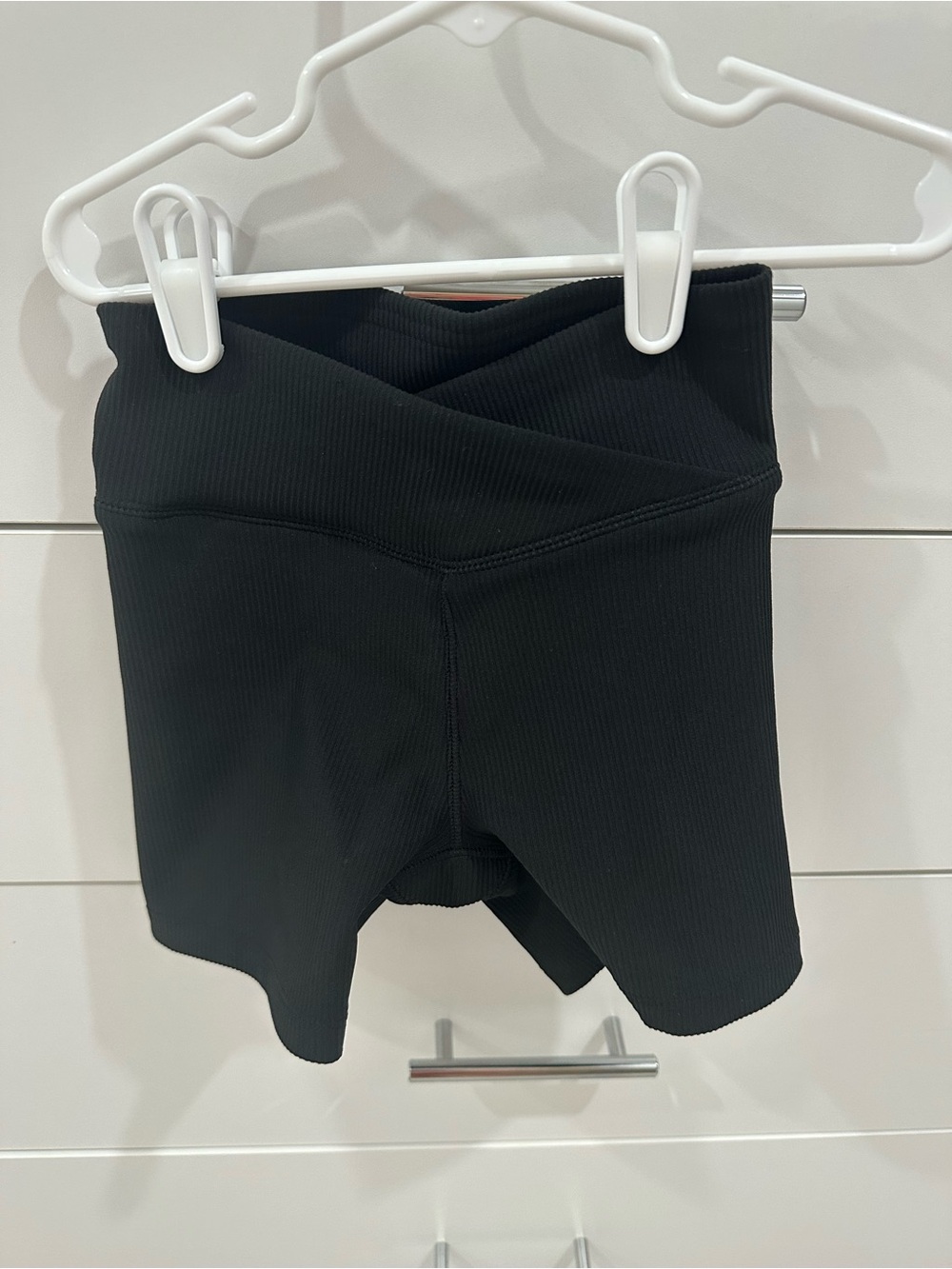 Gap Kids Girls Black Ribbed Athletic Shorts Size S